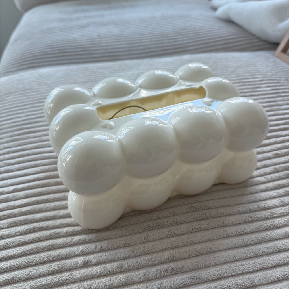 White Bubble Tissue Box Cover
